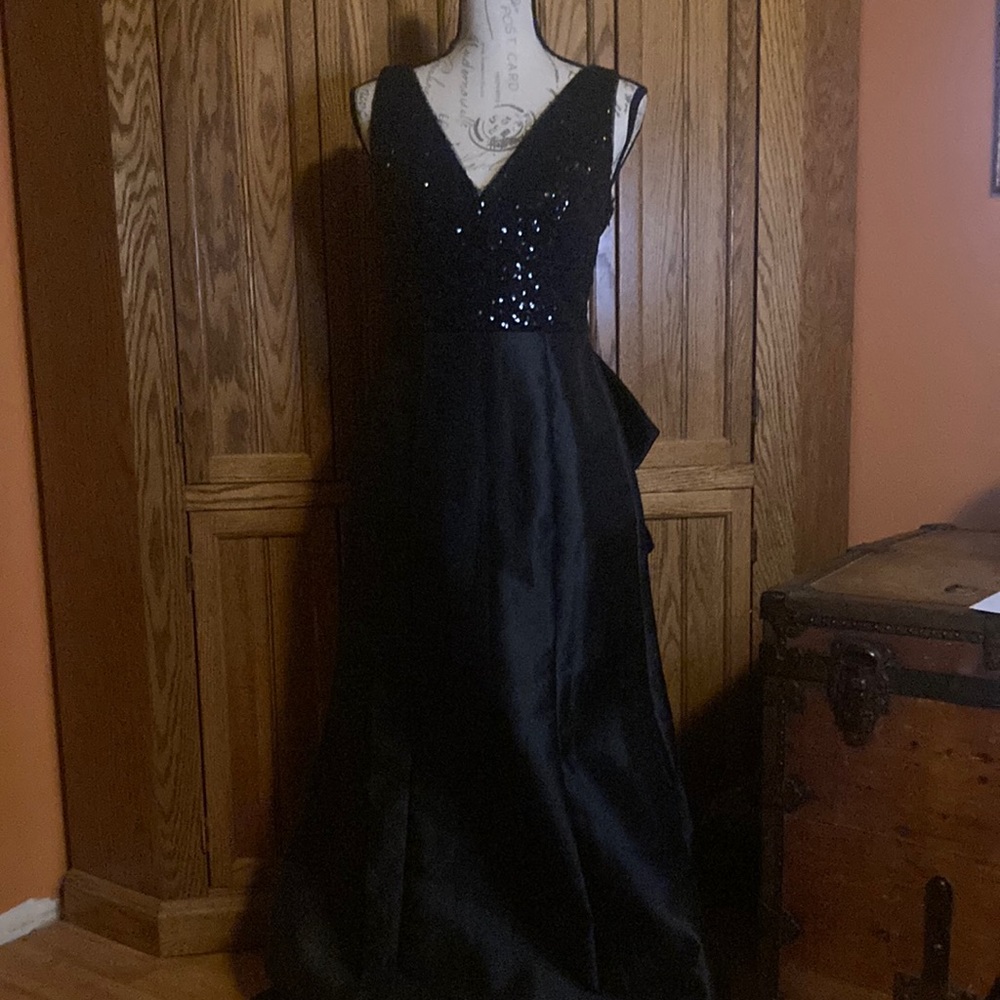 Adrianna Papell black evening dress - Picture 2 of 14